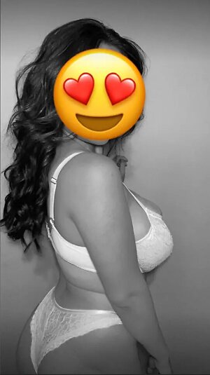 Dreea B b