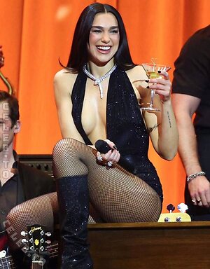 Dua Lipa Nude Leaked Photo #50