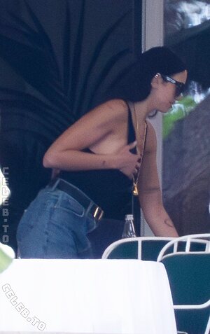 Dua Lipa Nude Leaked Photo #89