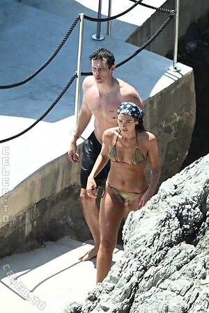 Dua Lipa photo
