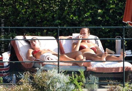 Dua Lipa Nude Leaked Photo #261