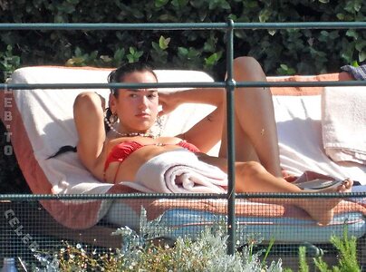 Dua Lipa Nude Leaked Photo #264