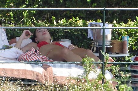 Dua Lipa Nude Leaked Photo #295