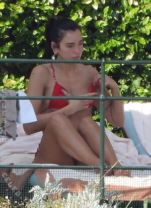 Dua Lipa photo