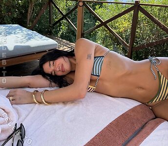 Dua Lipa photo