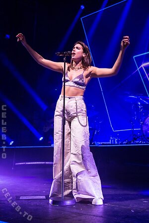 Dua Lipa photo