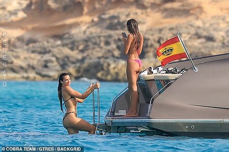 Dua Lipa photo
