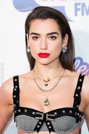 Dua Lipa photo