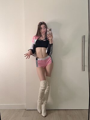 duckie.cos leaked photo #436