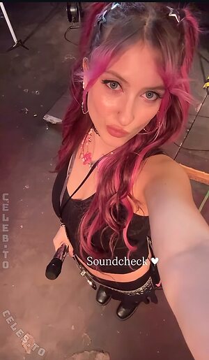 Dueja Nude Leaked Photo #3