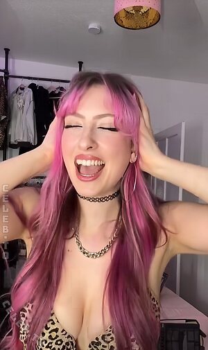 Dueja Nude Leaked Photo #4