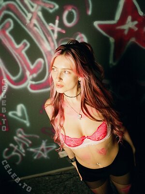 Dueja Nude Leaked Photo #6