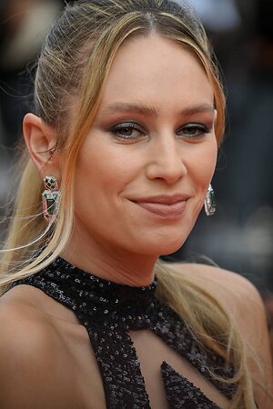 Dylan Penn leaked photo #16