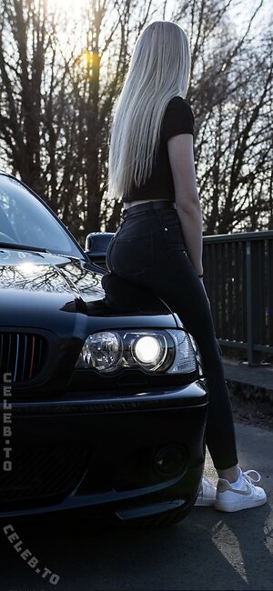 e46_blondie