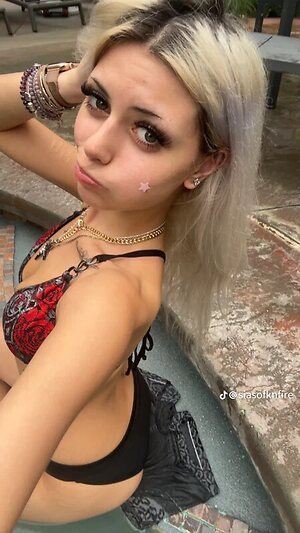 ealiesia leaked photo #6