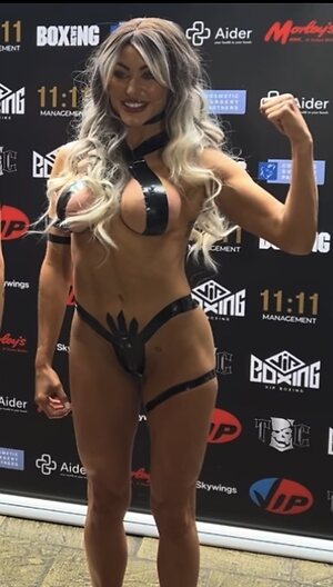 Ebanie Cotton leaked photo #3