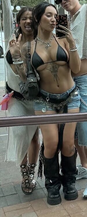 Eblys Mendoza leaked photo #4