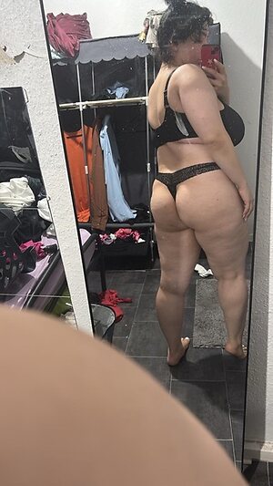 ebruuslu35 leaked photo #3
