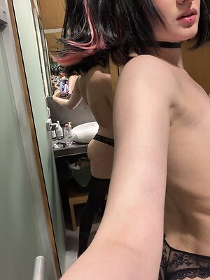 Eepy girl leaked photo #5