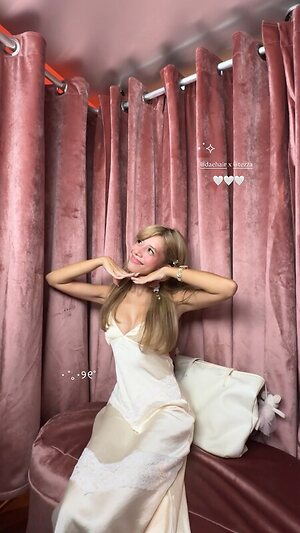 Eeveenara Nude Leaked Photo #2