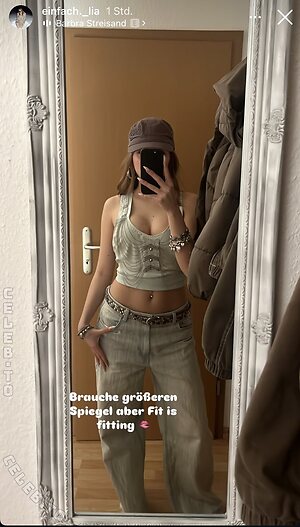 Einfachlia Nude Leaked Photo #4