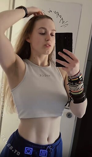 einfachnurchristiinaa Nude Leaked Photo #4