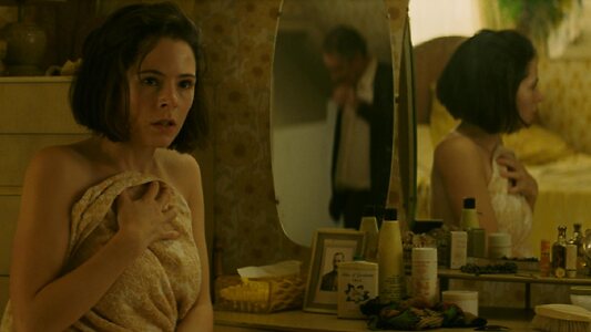 Elaine Cassidy Nude Leaked Photo #16