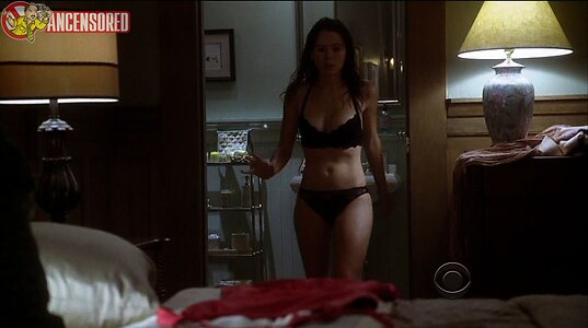Elaine Cassidy leaked photo #32