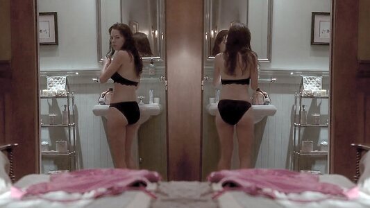 Elaine Cassidy leaked photo #33