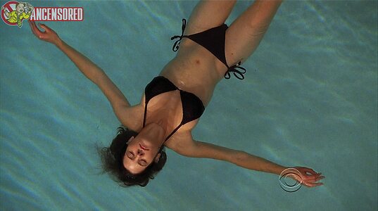 Elaine Cassidy leaked photo #38