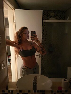 @elanadara leaked photo #3