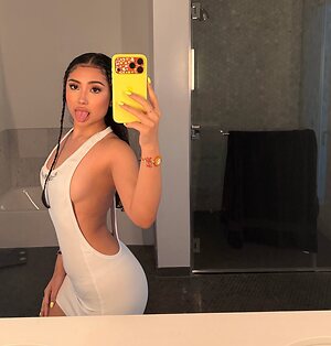 elara777 leaked photo #16