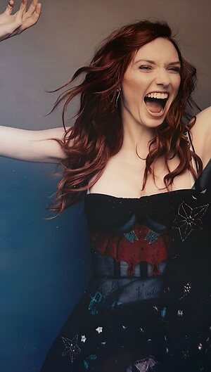 Eleanor Tomlinson leaked photo #25