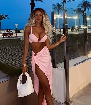 Elena Arreghini leaked photo #11