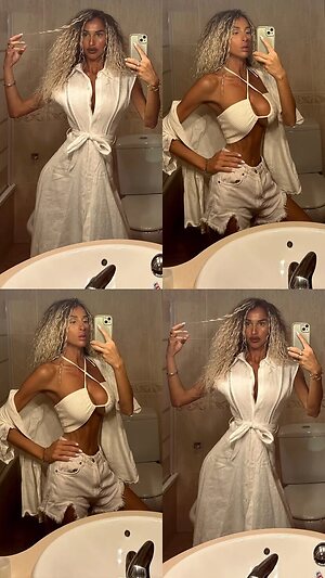 Elena Arreghini leaked photo #46