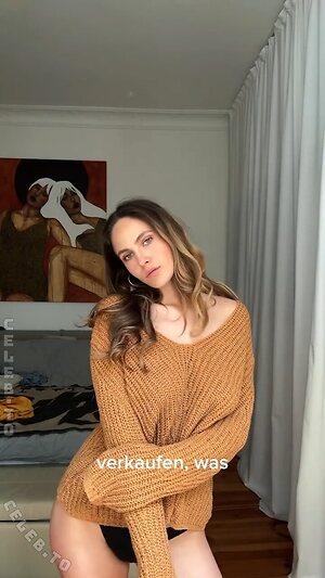 Elena Carrière photo
