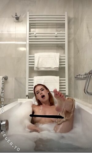 Elena Kamperi photo