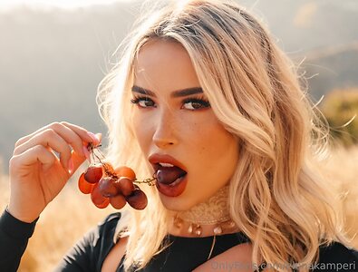 Elena Kamperi leaked photo #172