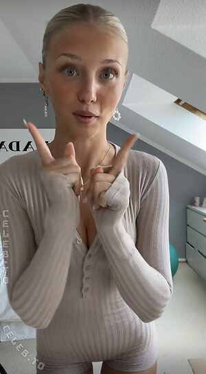 Elena Zoe leaked photo #1402