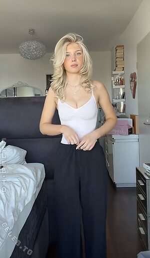 Elena Zoe Nude Leaked Photo #12