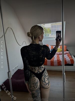 Elena_tight