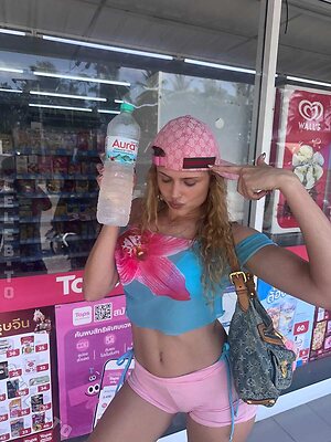 Eli Preiss Nude Leaked Photo #2