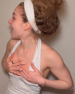 Eliana Kalogeras leaked photo #11