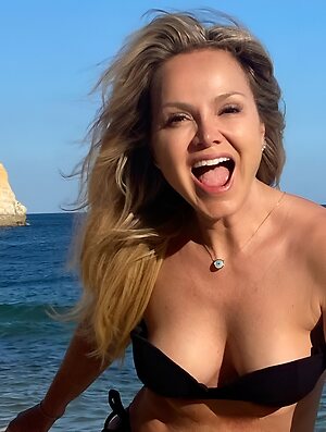 ELIANA MICHAELICHEN Nude Leaked Photo #2