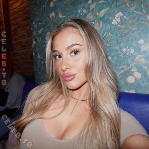 Elianabajrami Nude Leaked Photo #23