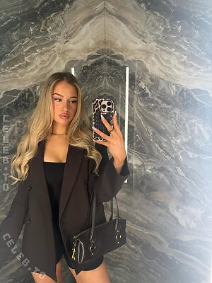 Elianabajrami Nude Leaked Photo #35