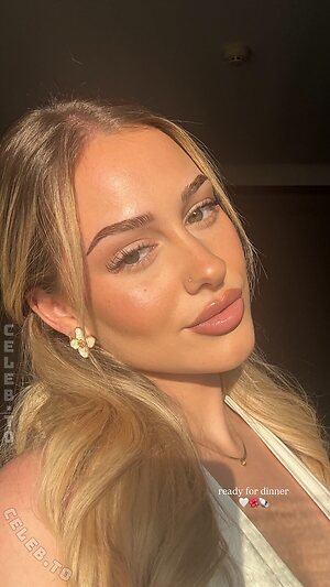 Elianabajrami Nude Leaked Photo #40