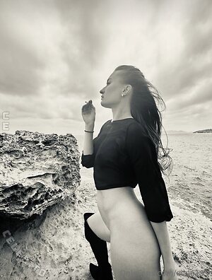 Elina199 Nude Leaked Photo #6