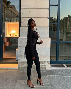 Elinda San leaked photo #23
