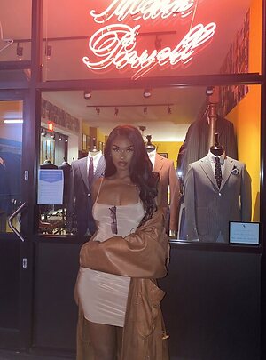 Elinda San leaked photo #28